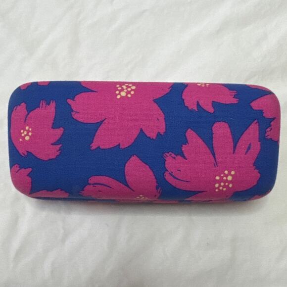 Vera Bradley Clam Eyeglass Case 6" x 2 3/4" x 2 1/2" Blue & Pink Floral - Picture 3 of 6